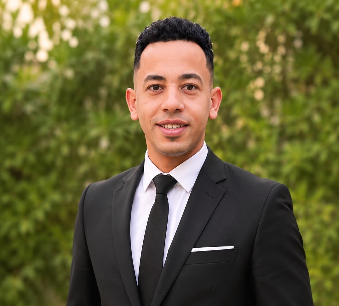 نائب رئيس مجلس الادارة والعضو المنتدب 